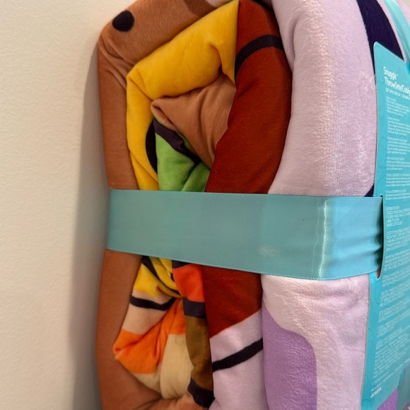 NEW Squishmallow Snuggle Throw 50" x 70" Foodie - Picture 5 of 8